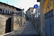 33 Salendo in Via Monte Bastia